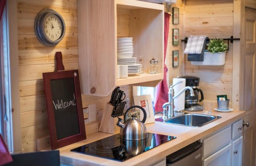 Mount Hood Village House | Mount Hood Village Scarlett Tiny House 3