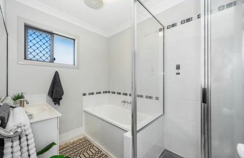 Mount Louisa Apartment | Mount Louisa Magic