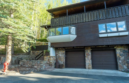 Vail House | Mountain Chalet on the Vail Golf Course, within short walk to Vail Village.