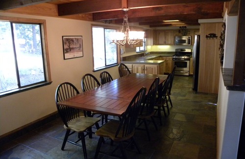 Mount Shasta Ski Chalet | Mountain Chalet On 6 Acres On Mt. Shasta