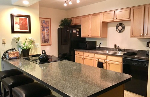 Historic District Condo | Mountain Chic Condo - Ski to Condo