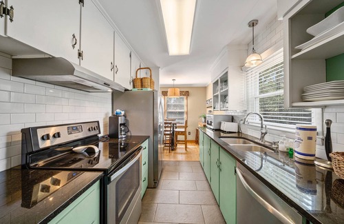 Blowing Rock Cottage | Mountain Cottage in Boone