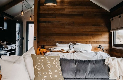 Crackenback House | *MOUNTAIN ESCAPE * Pets Welcome * LUXURY SECLUSION