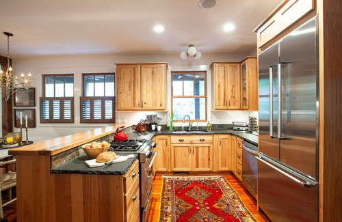 Cheshire Cabin | Mountain Gem I Pet Friendly Luxury Cottage in Cheshire Village