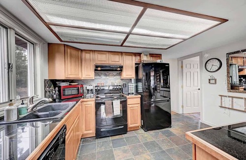 Richmond Hill Corridor House | Mountain Haven-Hot Tub+Pikes Peak+Red Rocks+Serene