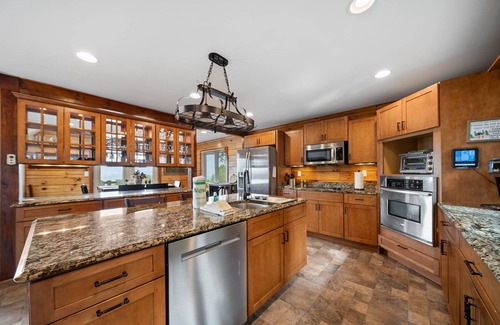 Boone House | MOUNTAIN LODGE NEAR BOONE