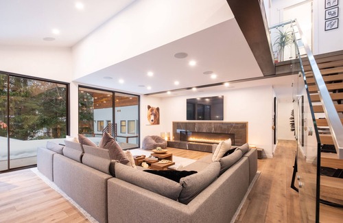 Whistler Ski Chalet | Mountain-Modern Chalet, w/ barrel sauna, hot tub, putting green, and fire pits!