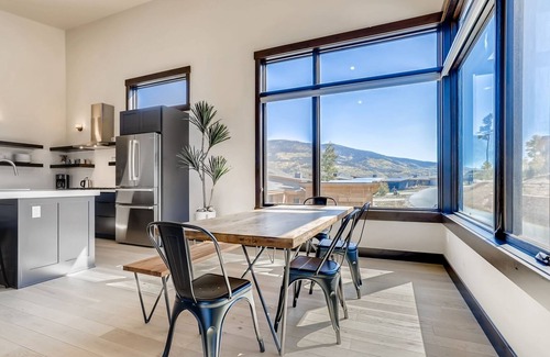 Silverthorne House | Mountain Modern Retreat - Luxury Mountain Home