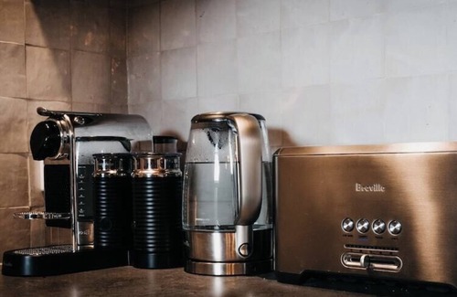 Crackenback Ski Chalet | Mountain Sanctuary + Fireplaces + Pets Welcome