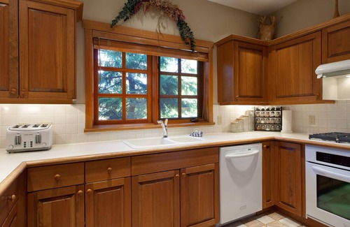 Nordic Estates House | Mountain townhouse w/hot tub & ski access