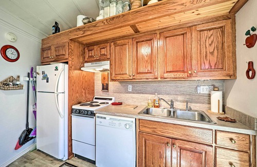 Beech Mountain Cottage | Mountain Treehouse: A Unique Hilltop Hideaway