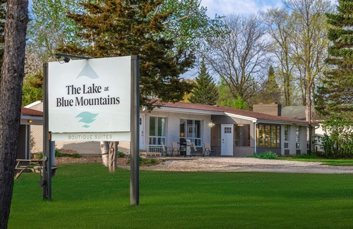 The Blue Mountains Apartment | Mountain View Boutique Suite with contactless entry - The Lake at Blue Mountains