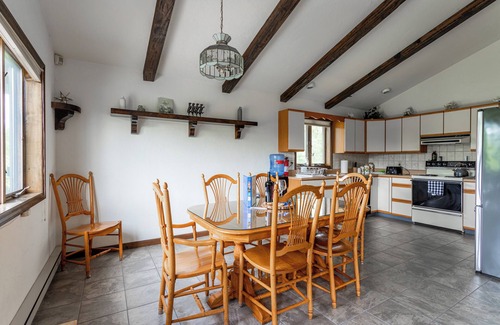 Windham Apartment | Mountain view apartment, 5mins to Ski Area!