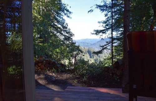 Ben Lomond House | Mountain View Casita in Magical Redwoods