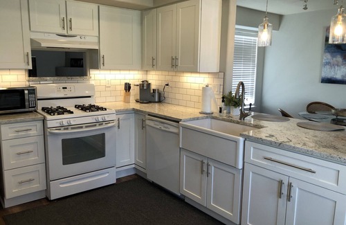 Northeast Heights House | Mountain view cozy home