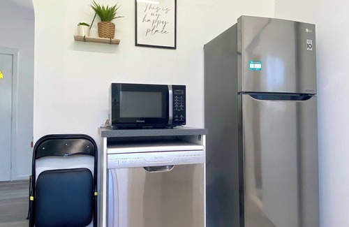 Morwell House | Mountain-View Escape-3BR Retreat with Scenic Viewsn