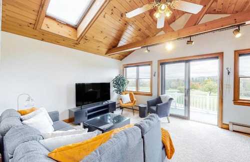 Mount Holly House | Mountain View Hideaway - Unit B