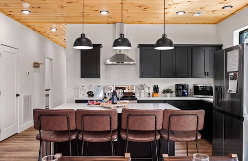 Sevierville Cabin | Mountain View Manor - Luxury Cabin