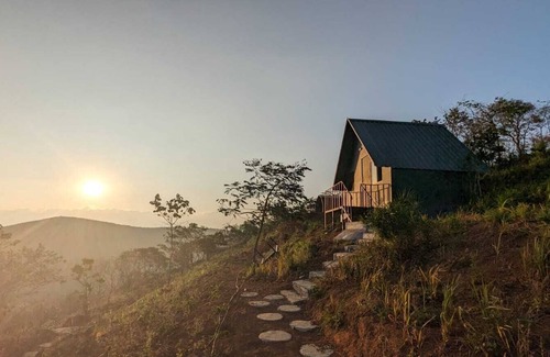 Mannarkkad Cottage | Mountain View Spirit of The Wild at IMark Valley