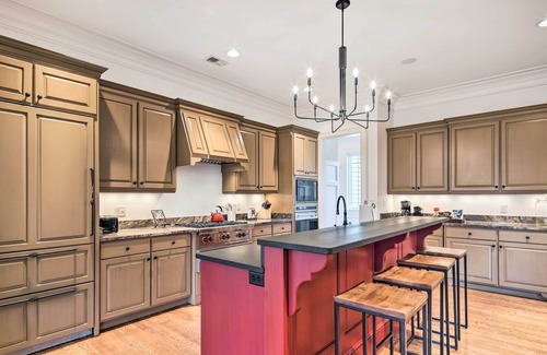 Mill Spring House | Mountain Views! Home in Bright's Creek Golf Club