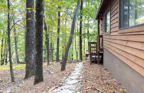 Tate House | Mountain View’s with hot-tub
