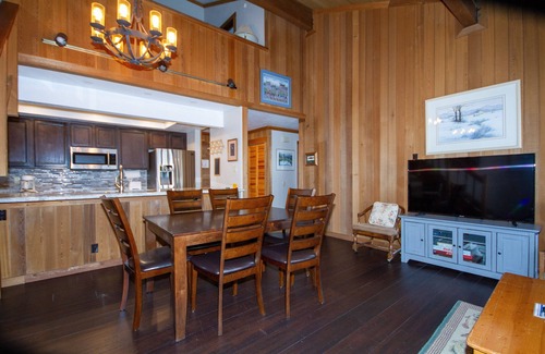 Mammoth Lakes Condo | Mountainback #120, 2 Bedrooms, Loft