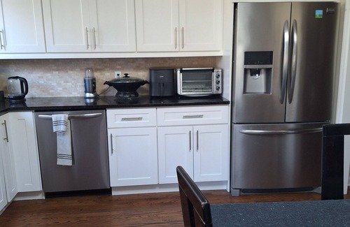 Scarsdale House | Move-in home! 30 min to Manhattan with monthly lease.