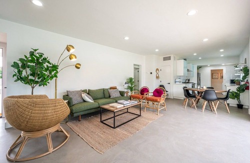 Sunrise Vista Chino House | Movie Colony Mid Century Modern