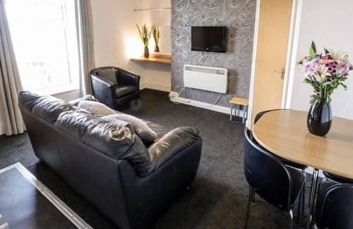 Bridlington Old Town Apartment | MOWBRAY 8, pet friendly, country holiday cottage in Bridlington