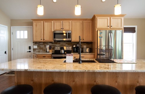 Lodi House | Moxie on the Lake: Relaxing Pet Friendly Seneca Lake Getaway!