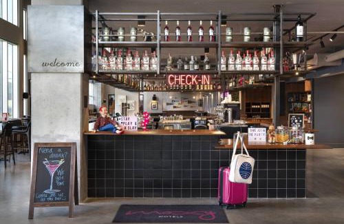 Hillsboro Village Hotel | Moxy Nashville Vanderbilt Area