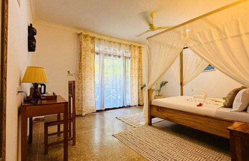 Marumbi Hotel | Moya Beach Hotel