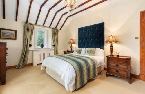 Curraghboy House | Moyvannan Castle on 7 Acres