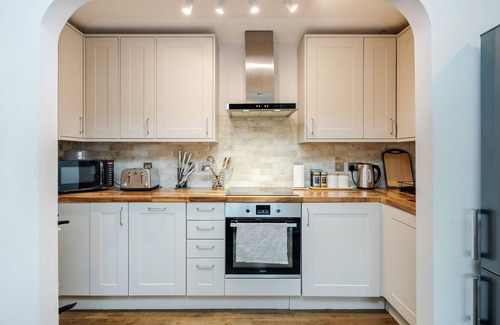 Watford Apartment | MPL Apartments - Watford The Junction Short-term Corporate Let 2bed/FREE PARKING