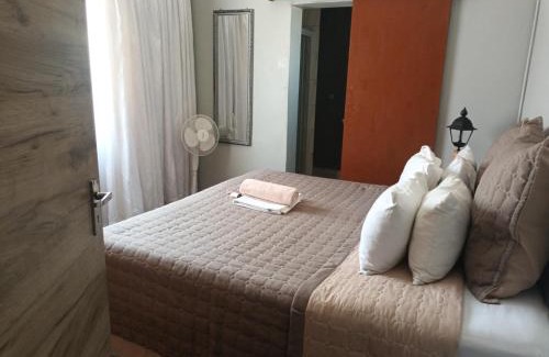 Matjhabeng House | Mrakes Guesthouse