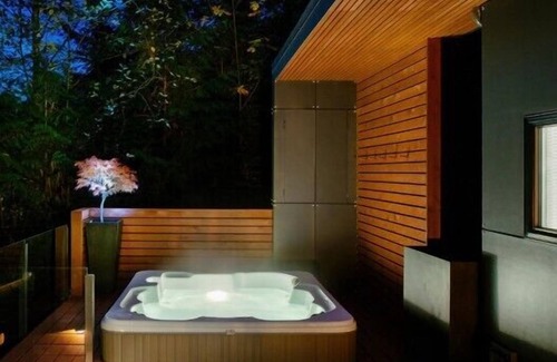 Maple Falls House | Mt. Baker Lodging Cabin 83 - Sleeps 4!