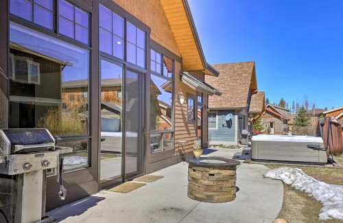 Grand Park House | Mtn-View Fraser Home with Hot Tub - Near Skiing!