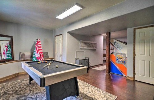 Divide House | Mtn-View Home on 3 Acres with Arcade and Hot Tub!