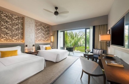 Plaine Magnien Hotel | Luxury Beachfront Escape at Anantara Iko Mauritius Resort | 2 units | Anantara