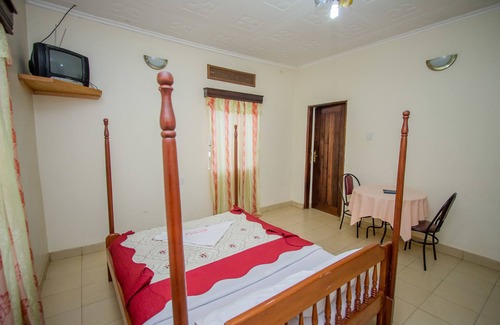 Kisoro Hotel | Muhabura Motel