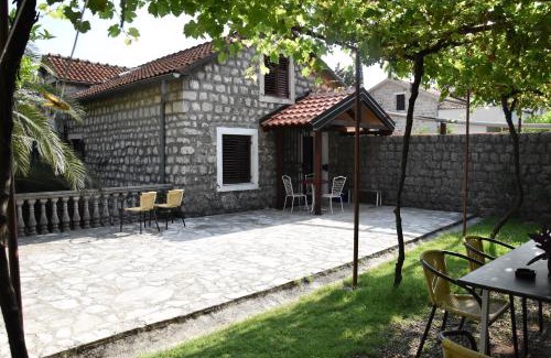 Orahovac House | Muki's House- just 50m from the beach