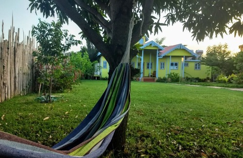 Treasure Beach House | Mulberry Cottage 3 minutes walk to beach!