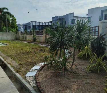 Pulai House | Mummy Homestay Pulai