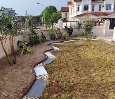 Pulai House | Mummy Homestay Pulai