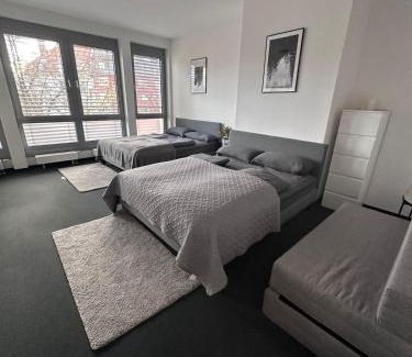 Friedenheim Apartment | Munich Stay Central 7Z, 20 Pers