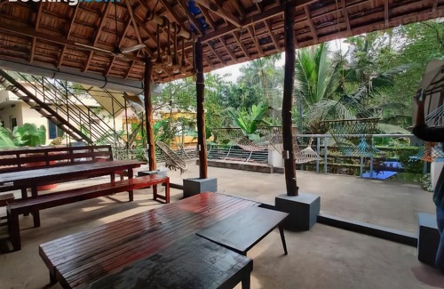 Munroe Island Hotel | Munroe Island Backwaters Homestay