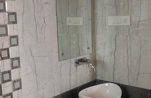 Kambare Resort | Murlee Pure Veg Resort