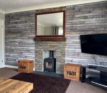 Sherwood Forest Ski Chalet | Murray's Corner