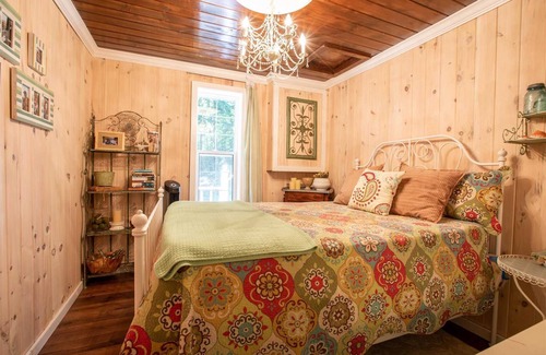 Georgian Bay Cottage | Muskoka Lakes Waterfront private family get-away cottage , 3 bedrooms