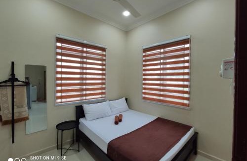 Kampung Suka Menanti House | MUSLlM ONLY Wifi 3 Room with 2 aircond Menanti Village Homestay